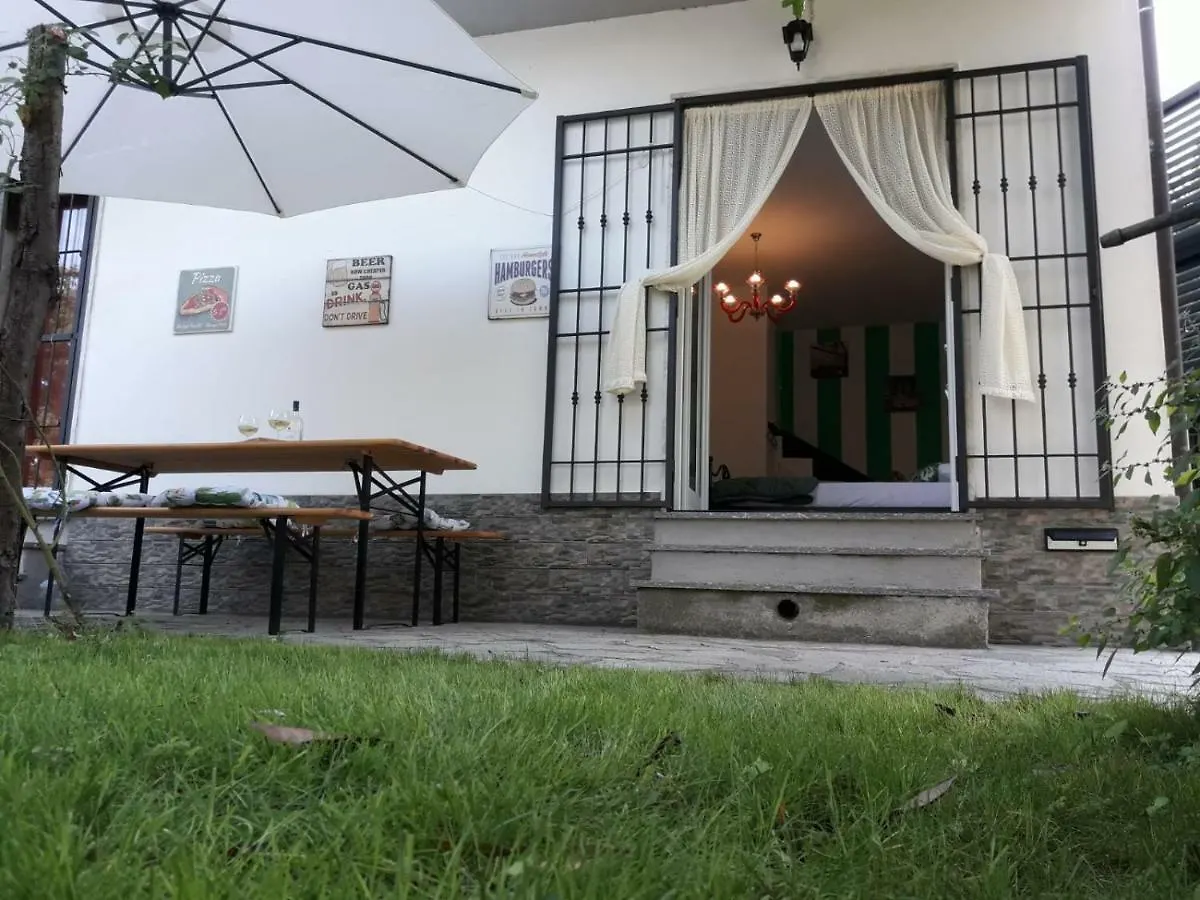 Il Giardino Del Nespolo Hotel Arcola Guest house