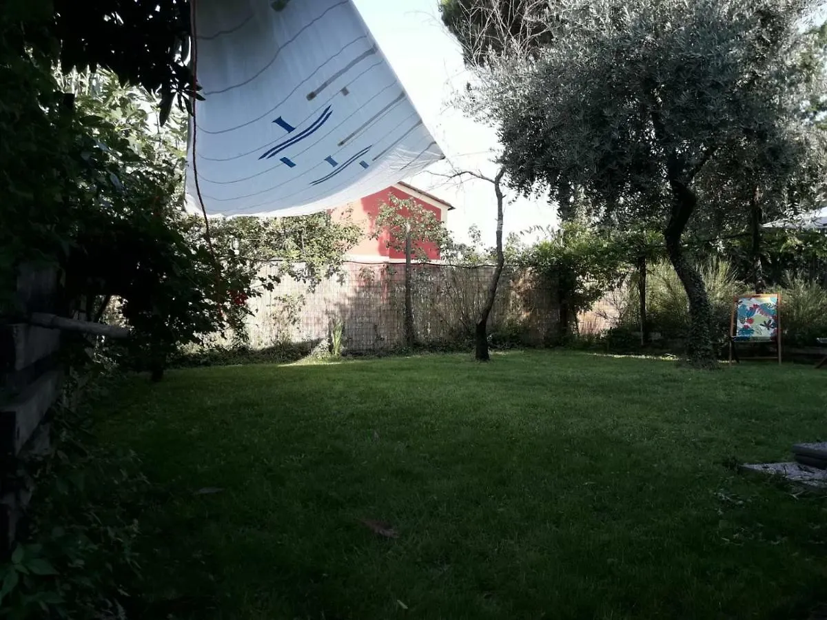 Guest house Il Giardino Del Nespolo Hotel Arcola Italy